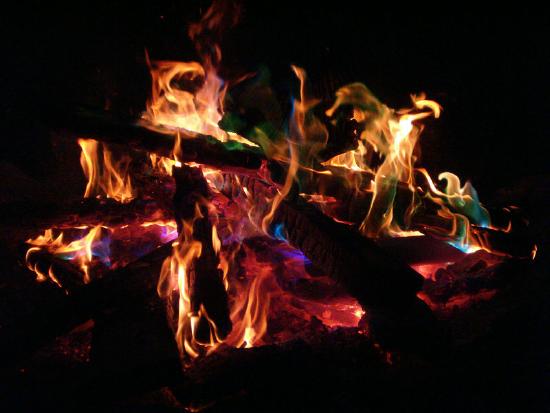 800px-Colored_campfire.jpg