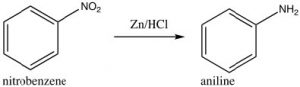 Imagen de una reacción de anilina producida a partir del nitrobenceno.