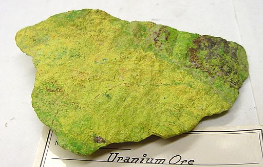 Uraniumore.jpg