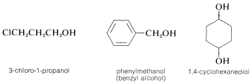 Izquierda: C L C H 2 C H 2 C H 2 O H. Etiquetado 3-cloro-1-propanol. Medio: Anillo de benceno con un sustituyente C H 2 O H. Marcado con fenilmetanol (alcohol bencílico). Derecha: Ciclohexano con dos sustituyentes O H en los carbonos 1 y 4. Marcado 1,4-ciclohexanodiol.